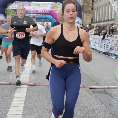 06.09.2026 - CURREX Alsterlauf Yannick Fuchs http://msf.ph/oto/10174686 06.09.2026 09:54:03 Ziel 2309, 2347, 2518, 3231, 3334, 3556, 3701, 3852, 3944, 4801, 4803, 4925, 4965, 5273, 5354, 5940, 6016, 6125, 6184, 6234, 8246, 8299, 8322 meine-sportfotos.de