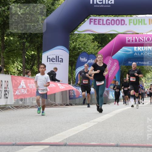 06.09.2026 - CURREX Alsterlauf Yannick Fuchs http://msf.ph/oto/10174695 06.09.2026 12:01:25 Ziel 1026, 1073, 1243, 1265 meine-sportfotos.de
