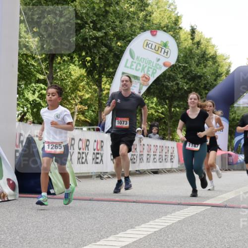 06.09.2026 - CURREX Alsterlauf Yannick Fuchs http://msf.ph/oto/10174746 06.09.2026 12:01:30 Ziel 1073, 1147, 1155, 1156, 1243, 1265 meine-sportfotos.de