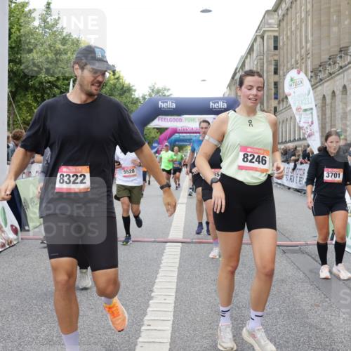 06.09.2026 - CURREX Alsterlauf Yannick Fuchs http://msf.ph/oto/10174937 06.09.2026 09:54:08 Ziel 2347, 2359, 2530, 3231, 3391, 3483, 3556, 3701, 3852, 3944, 4053, 4054, 4564, 4801, 4803, 4925, 4965, 5103, 5120, 5182, 5354, 5528, 5684, 5696, 5900, 5940, 6016, 6184, 6234, 8246, 8299, 8322 meine-sportfotos.de