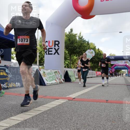 06.09.2026 - CURREX Alsterlauf Yannick Fuchs http://msf.ph/oto/10174945 06.09.2026 12:01:31 Ziel 1073, 1147, 1155, 1156, 1243, 1265 meine-sportfotos.de
