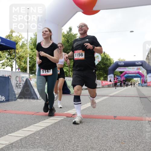 06.09.2026 - CURREX Alsterlauf Yannick Fuchs http://msf.ph/oto/10175012 06.09.2026 12:01:33 Ziel 1073, 1147, 1155, 1156, 1233, 1265 meine-sportfotos.de