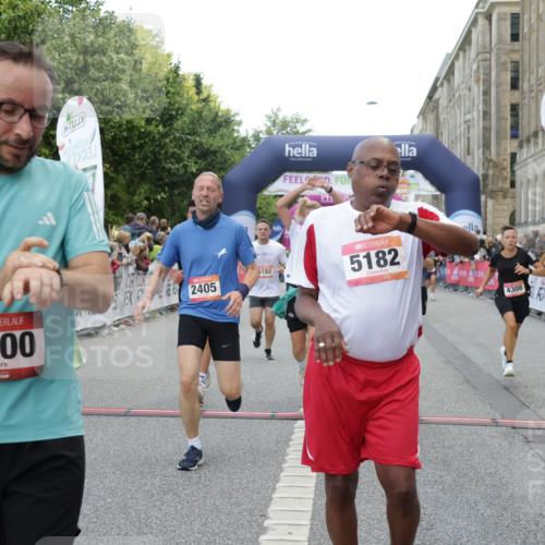 06.09.2026 - CURREX Alsterlauf Yannick Fuchs http://msf.ph/oto/10175102 06.09.2026 09:54:15 Ziel 2359, 2405, 2415, 2530, 3391, 3483, 3770, 4053, 4054, 4182, 4308, 4309, 4316, 4326, 4564, 5103, 5120, 5182, 5353, 5354, 5528, 5684, 5696, 5900, 6184, 6287, 6442 meine-sportfotos.de
