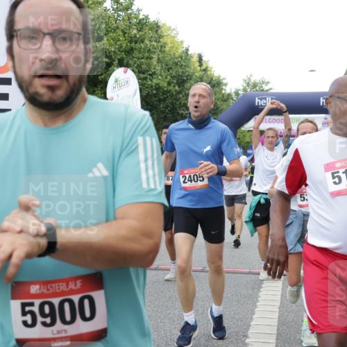 06.09.2026 - CURREX Alsterlauf Yannick Fuchs http://msf.ph/oto/10175128 06.09.2026 09:54:15 Ziel 2359, 2405, 2415, 2530, 3391, 3483, 3770, 4053, 4054, 4182, 4308, 4309, 4316, 4326, 4564, 5103, 5120, 5182, 5353, 5354, 5528, 5684, 5696, 5900, 6184, 6287, 6442 meine-sportfotos.de