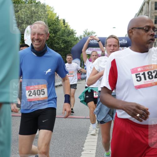 06.09.2026 - CURREX Alsterlauf Yannick Fuchs http://msf.ph/oto/10175183 06.09.2026 09:54:16 Ziel 2359, 2405, 2415, 2530, 3391, 3483, 3770, 4053, 4054, 4182, 4308, 4309, 4316, 4326, 4564, 5103, 5120, 5182, 5353, 5528, 5684, 5696, 5900, 5934, 6287, 6442 meine-sportfotos.de