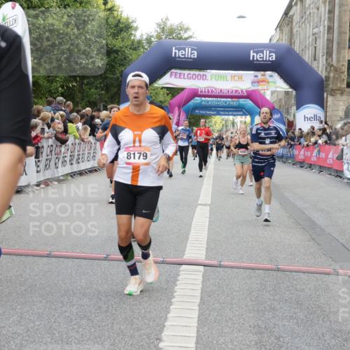 06.09.2026 - CURREX Alsterlauf Yannick Fuchs http://msf.ph/oto/10175524 06.09.2026 09:54:22 Ziel 2405, 2415, 3393, 3591, 3770, 4182, 4308, 4309, 4316, 4326, 4661, 5353, 5579, 5934, 6163, 6194, 6287, 6442, 6469, 8179 meine-sportfotos.de
