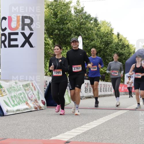 06.09.2026 - CURREX Alsterlauf Yannick Fuchs http://msf.ph/oto/10175693 06.09.2026 12:01:49 Ziel 1095, 1284, 1285, 1286, 1288, 8042 meine-sportfotos.de