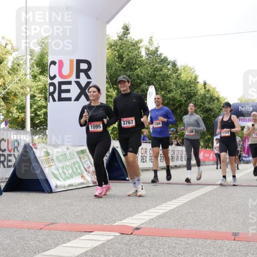 06.09.2026 - CURREX Alsterlauf Yannick Fuchs http://msf.ph/oto/10175742 06.09.2026 12:01:49 Ziel 1095, 1284, 1285, 1286, 1288, 8042 meine-sportfotos.de