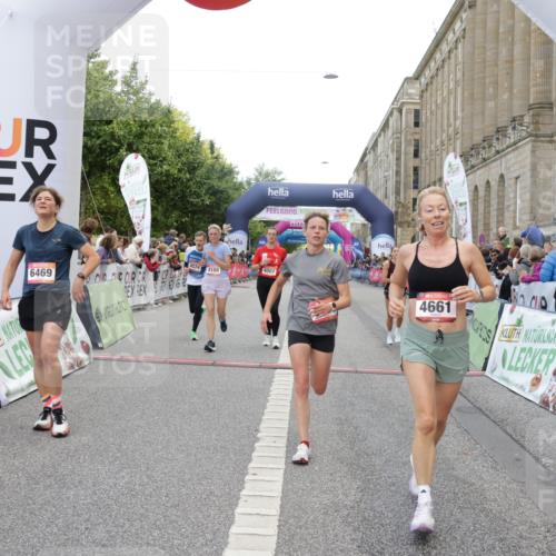 06.09.2026 - CURREX Alsterlauf Yannick Fuchs http://msf.ph/oto/10175831 06.09.2026 09:54:27 Ziel 3393, 3591, 4007, 4108, 4316, 4326, 4574, 4661, 5579, 5934, 6051, 6163, 6175, 6194, 6442, 6469, 8179 meine-sportfotos.de