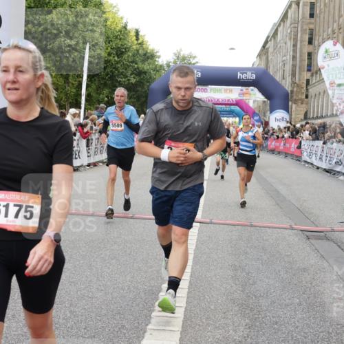 06.09.2026 - CURREX Alsterlauf Yannick Fuchs http://msf.ph/oto/10175930 06.09.2026 09:54:34 Ziel 2162, 2179, 2477, 3410, 3478, 4007, 4108, 4574, 5116, 5250, 5589, 5654, 6011, 6051, 6163, 6175, 6437 meine-sportfotos.de