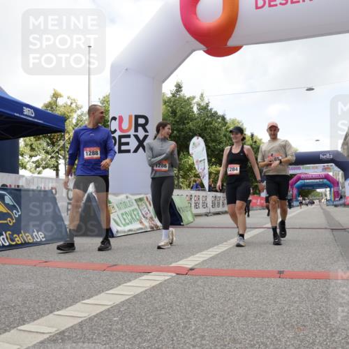 06.09.2026 - CURREX Alsterlauf Yannick Fuchs http://msf.ph/oto/10175986 06.09.2026 12:01:52 Ziel 1095, 1284, 1285, 1286, 1288, 1298, 1305, 8042 meine-sportfotos.de