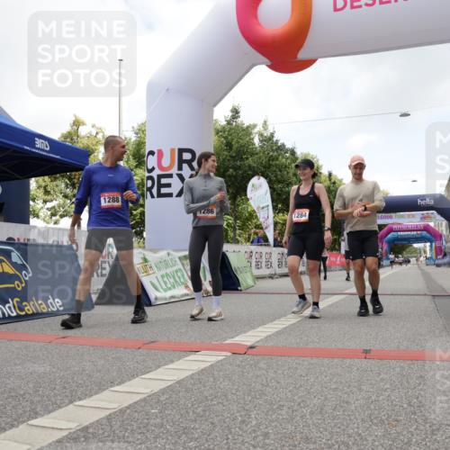 06.09.2026 - CURREX Alsterlauf Yannick Fuchs http://msf.ph/oto/10176008 06.09.2026 12:01:52 Ziel 1095, 1284, 1285, 1286, 1288, 1298, 1305, 8042 meine-sportfotos.de