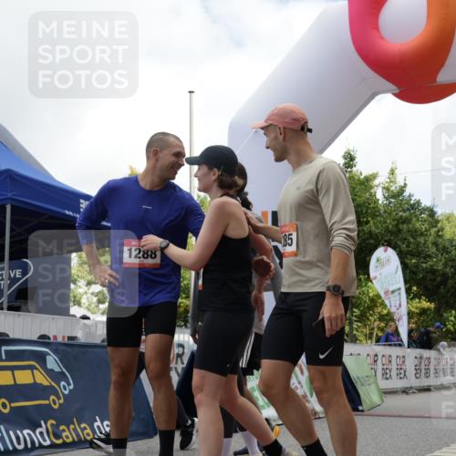 06.09.2026 - CURREX Alsterlauf Yannick Fuchs http://msf.ph/oto/10176126 06.09.2026 12:01:57 Ziel 1285, 1286, 1288, 1298, 1305, 1326, 8042 meine-sportfotos.de