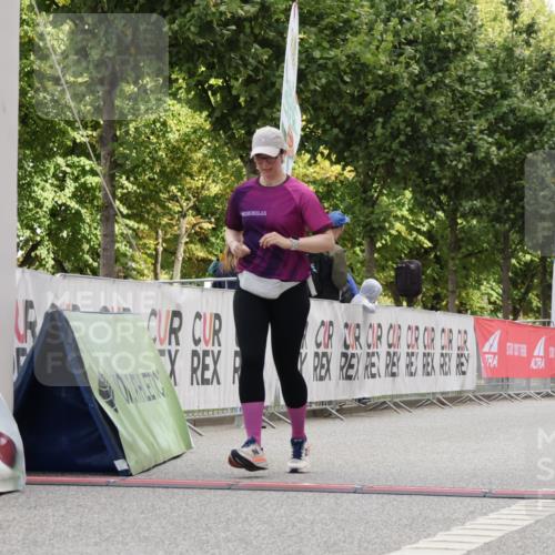 06.09.2026 - CURREX Alsterlauf Yannick Fuchs http://msf.ph/oto/10176310 06.09.2026 12:02:06 Ziel 1150, 1326 meine-sportfotos.de