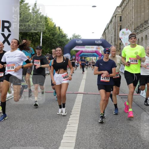 06.09.2026 - CURREX Alsterlauf Yannick Fuchs http://msf.ph/oto/10176348 06.09.2026 09:54:40 Ziel 2162, 2179, 2477, 3233, 3410, 3478, 3629, 5116, 5250, 5447, 5589, 5654, 5700, 5701, 6011, 6079, 6329, 6331, 6437 meine-sportfotos.de