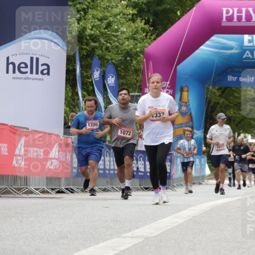 06.09.2026 - CURREX Alsterlauf Yannick Fuchs http://msf.ph/oto/10176408 06.09.2026 12:02:15 Ziel 1209 meine-sportfotos.de