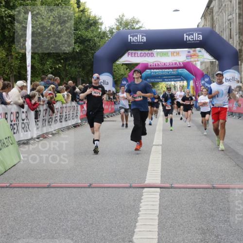 06.09.2026 - CURREX Alsterlauf Yannick Fuchs http://msf.ph/oto/10176418 06.09.2026 09:54:43 Ziel 2179, 2433, 2451, 2477, 2640, 3233, 3410, 3413, 3478, 3629, 4206, 4974, 5116, 5250, 5447, 5654, 5666, 5700, 5701, 6011, 6079, 6329, 6331, 6437 meine-sportfotos.de