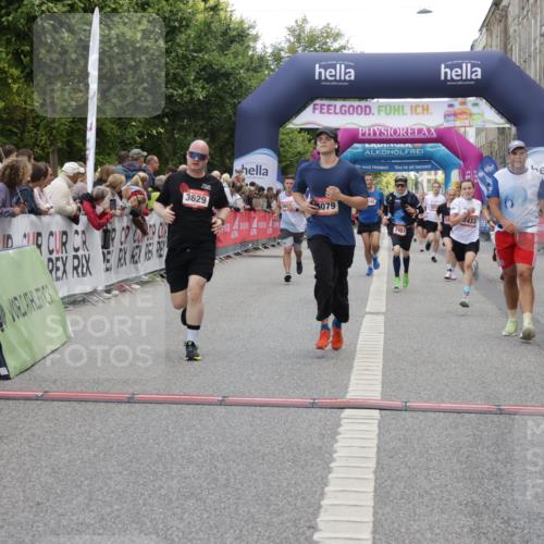 06.09.2026 - CURREX Alsterlauf Yannick Fuchs http://msf.ph/oto/10176521 06.09.2026 09:54:44 Ziel 2179, 2433, 2451, 2477, 2640, 3233, 3410, 3413, 3478, 3629, 4206, 4394, 4974, 5116, 5250, 5447, 5654, 5666, 5700, 5701, 6011, 6079, 6329, 6331 meine-sportfotos.de