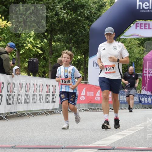 06.09.2026 - CURREX Alsterlauf Yannick Fuchs http://msf.ph/oto/10176810 06.09.2026 12:02:33 Ziel 1017, 1019, 1320 meine-sportfotos.de