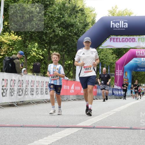 06.09.2026 - CURREX Alsterlauf Yannick Fuchs http://msf.ph/oto/10176861 06.09.2026 12:02:33 Ziel 1017, 1019, 1320 meine-sportfotos.de