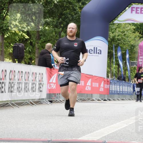 06.09.2026 - CURREX Alsterlauf Yannick Fuchs http://msf.ph/oto/10177077 06.09.2026 12:02:38 Ziel 1005, 1017, 1019, 8267 meine-sportfotos.de