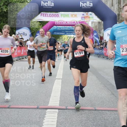 06.09.2026 - CURREX Alsterlauf Yannick Fuchs http://msf.ph/oto/10177220 06.09.2026 09:54:54 Ziel 2314, 2395, 2397, 2451, 2494, 2587, 2640, 2962, 3251, 3341, 3363, 3413, 3991, 4206, 4335, 4394, 4458, 5165, 5385, 5657, 5666, 6191, 6210 meine-sportfotos.de