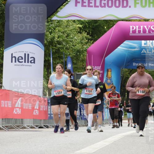 06.09.2026 - CURREX Alsterlauf Yannick Fuchs http://msf.ph/oto/10177249 06.09.2026 12:02:44 Ziel 1005, 8267 meine-sportfotos.de