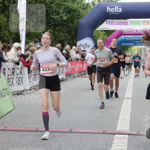 06.09.2026 - CURREX Alsterlauf Yannick Fuchs http://msf.ph/oto/10177277 06.09.2026 09:54:54 Ziel 2314, 2395, 2397, 2451, 2494, 2587, 2640, 2962, 3251, 3341, 3363, 3413, 3991, 4206, 4335, 4394, 4458, 5165, 5385, 5657, 5666, 6191, 6210 meine-sportfotos.de
