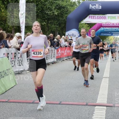 06.09.2026 - CURREX Alsterlauf Yannick Fuchs http://msf.ph/oto/10177303 06.09.2026 09:54:54 Ziel 2314, 2395, 2397, 2451, 2494, 2587, 2640, 2962, 3251, 3341, 3363, 3413, 3991, 4206, 4335, 4394, 4458, 5165, 5385, 5657, 5666, 6191, 6210 meine-sportfotos.de