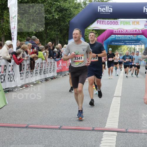 06.09.2026 - CURREX Alsterlauf Yannick Fuchs http://msf.ph/oto/10177351 06.09.2026 09:54:55 Ziel 2314, 2395, 2397, 2494, 2587, 2640, 2962, 3251, 3341, 3363, 3991, 4206, 4335, 4394, 4458, 5165, 5298, 5385, 5657, 5666, 6191, 6210 meine-sportfotos.de