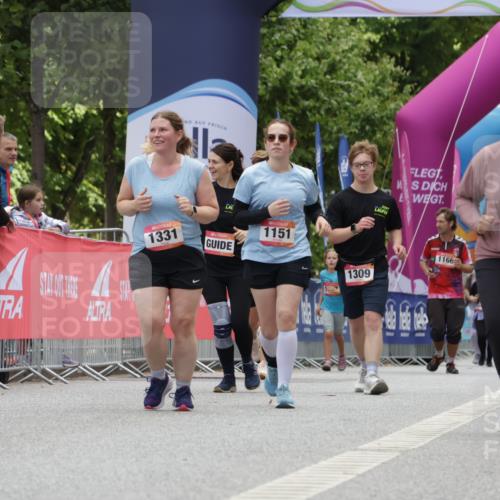 06.09.2026 - CURREX Alsterlauf Yannick Fuchs http://msf.ph/oto/10177352 06.09.2026 12:02:48 Ziel 1005, 1168, 8267 meine-sportfotos.de