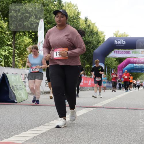 06.09.2026 - CURREX Alsterlauf Yannick Fuchs http://msf.ph/oto/10177517 06.09.2026 12:02:54 Ziel 1144, 1151, 1168, 1309, 1331 meine-sportfotos.de