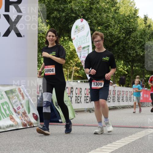 06.09.2026 - CURREX Alsterlauf Yannick Fuchs http://msf.ph/oto/10177639 06.09.2026 12:02:59 Ziel 1144, 1151, 1166, 1167, 1168, 1214, 1309, 1331 meine-sportfotos.de
