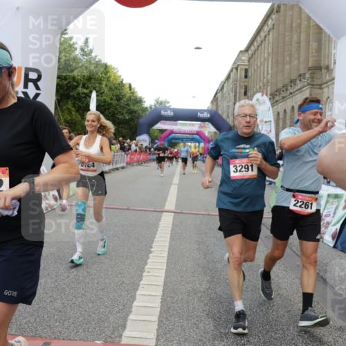 06.09.2026 - CURREX Alsterlauf Yannick Fuchs http://msf.ph/oto/10177863 06.09.2026 09:55:04 Ziel 2184, 2261, 2314, 2348, 2397, 2494, 2502, 2826, 2962, 3291, 3363, 4322, 4622, 4765, 4839, 5094, 5298, 5385, 5721 meine-sportfotos.de