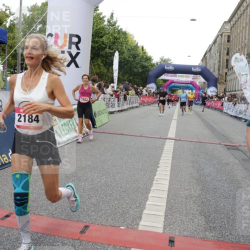 06.09.2026 - CURREX Alsterlauf Yannick Fuchs http://msf.ph/oto/10177913 06.09.2026 09:55:05 Ziel 2184, 2261, 2348, 2397, 2494, 2502, 2826, 2962, 3291, 4322, 4622, 4765, 4839, 5094, 5298, 5385, 5721 meine-sportfotos.de