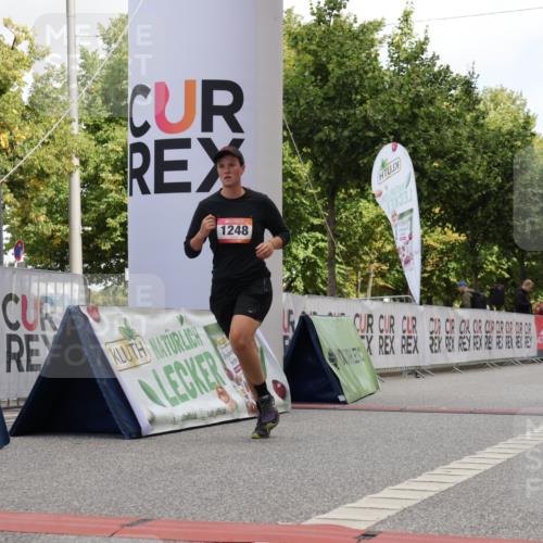 06.09.2026 - CURREX Alsterlauf Yannick Fuchs http://msf.ph/oto/10178138 06.09.2026 12:03:11 Ziel 1248, 1282, 1292, 1336, 6390, 8103 meine-sportfotos.de