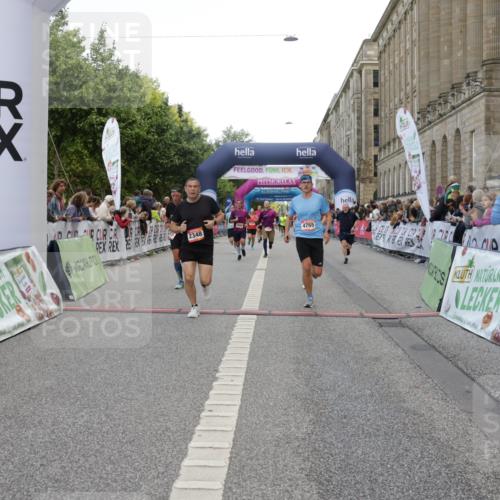 06.09.2026 - CURREX Alsterlauf Yannick Fuchs http://msf.ph/oto/10178162 06.09.2026 09:55:08 Ziel 2184, 2261, 2348, 2499, 2502, 2826, 3291, 4266, 4322, 4615, 4622, 4765, 4839, 4956, 5094, 5721, 6216 meine-sportfotos.de