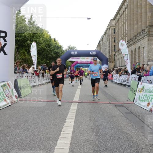 06.09.2026 - CURREX Alsterlauf Yannick Fuchs http://msf.ph/oto/10178174 06.09.2026 09:55:08 Ziel 2184, 2261, 2348, 2499, 2502, 2826, 3291, 4266, 4322, 4615, 4622, 4765, 4839, 4956, 5094, 5721, 6216 meine-sportfotos.de