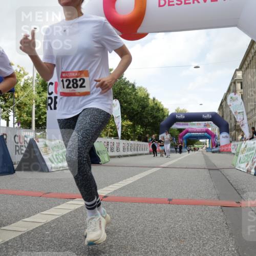06.09.2026 - CURREX Alsterlauf Yannick Fuchs http://msf.ph/oto/10178235 06.09.2026 12:03:14 Ziel 1248, 1282, 1292, 1336, 6390, 8103 meine-sportfotos.de