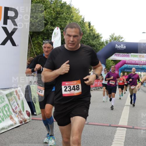 06.09.2026 - CURREX Alsterlauf Yannick Fuchs http://msf.ph/oto/10178271 06.09.2026 09:55:09 Ziel 2184, 2261, 2348, 2499, 2502, 2826, 3291, 4266, 4322, 4615, 4622, 4765, 4839, 4956, 5721, 6216 meine-sportfotos.de