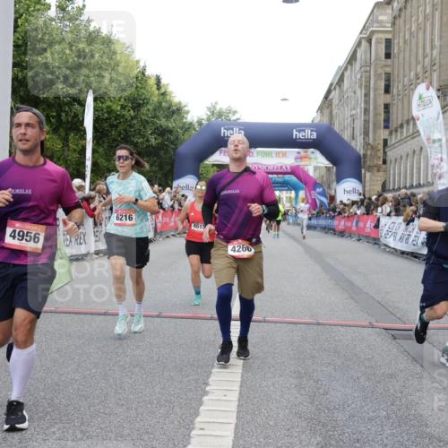 06.09.2026 - CURREX Alsterlauf Yannick Fuchs http://msf.ph/oto/10178449 06.09.2026 09:55:12 Ziel 2348, 2499, 2908, 4266, 4615, 4622, 4686, 4765, 4956, 5721, 6216 meine-sportfotos.de