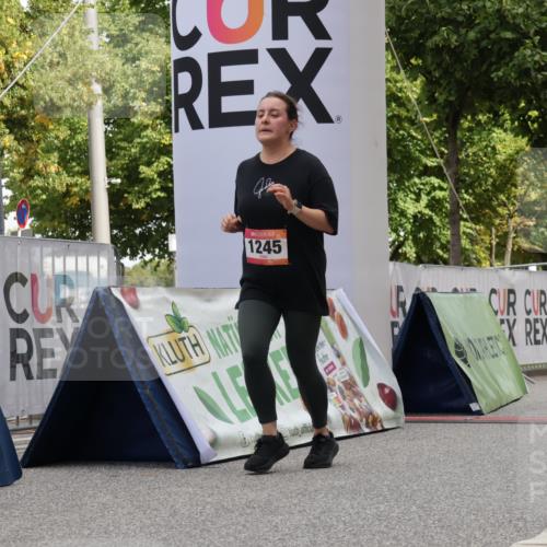 06.09.2026 - CURREX Alsterlauf Yannick Fuchs http://msf.ph/oto/10178487 06.09.2026 12:03:33 Ziel 1055, 1245 meine-sportfotos.de