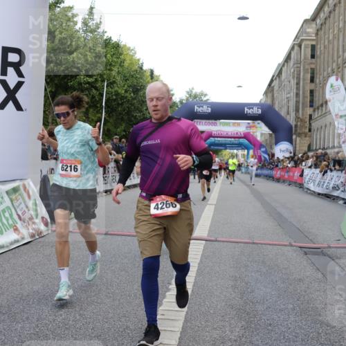 06.09.2026 - CURREX Alsterlauf Yannick Fuchs http://msf.ph/oto/10178535 06.09.2026 09:55:13 Ziel 2348, 2499, 2908, 4266, 4615, 4622, 4686, 4765, 4956, 5721, 6216 meine-sportfotos.de