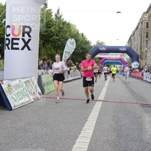 06.09.2026 - CURREX Alsterlauf Yannick Fuchs http://msf.ph/oto/10178687 06.09.2026 09:55:16 Ziel 2012, 2499, 2908, 3344, 4266, 4512, 4615, 4622, 4686, 4765, 4956, 5721, 5855, 6216 meine-sportfotos.de