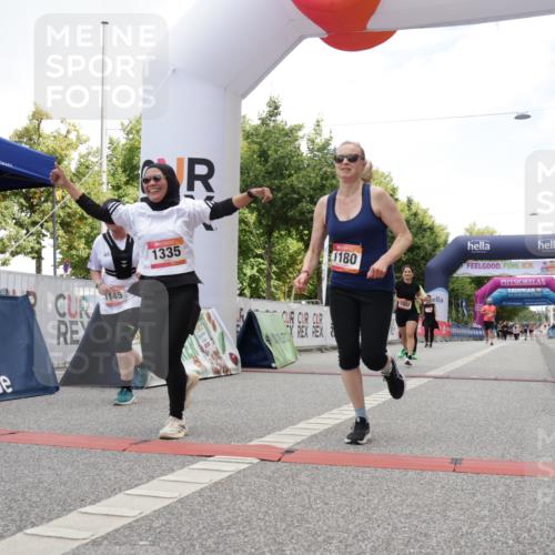 06.09.2026 - CURREX Alsterlauf Yannick Fuchs http://msf.ph/oto/10178772 06.09.2026 12:03:44 Ziel 1067, 1145, 1180, 1302, 1335 meine-sportfotos.de