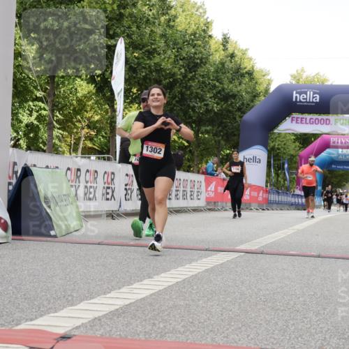 06.09.2026 - CURREX Alsterlauf Yannick Fuchs http://msf.ph/oto/10178828 06.09.2026 12:03:45 Ziel 1067, 1145, 1180, 1302, 1335 meine-sportfotos.de