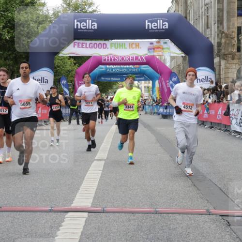 06.09.2026 - CURREX Alsterlauf Yannick Fuchs http://msf.ph/oto/10178890 06.09.2026 09:55:18 Ziel 2012, 2231, 2499, 2908, 3344, 4266, 4512, 4615, 4686, 4956, 5211, 5855, 6216 meine-sportfotos.de