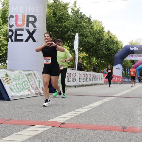 06.09.2026 - CURREX Alsterlauf Yannick Fuchs http://msf.ph/oto/10178930 06.09.2026 12:03:47 Ziel 1067, 1145, 1180, 1302, 1335 meine-sportfotos.de