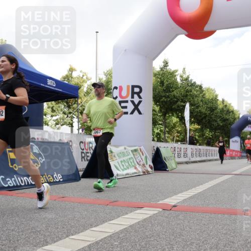 06.09.2026 - CURREX Alsterlauf Yannick Fuchs http://msf.ph/oto/10178993 06.09.2026 12:03:48 Ziel 1067, 1145, 1180, 1302, 1335, 8284 meine-sportfotos.de