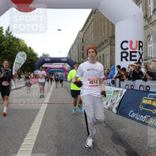 06.09.2026 - CURREX Alsterlauf Yannick Fuchs http://msf.ph/oto/10179070 06.09.2026 09:55:21 Ziel 2012, 2231, 2232, 2908, 3126, 3344, 3484, 4512, 4686, 4688, 5211, 5314, 5855, 6293 meine-sportfotos.de